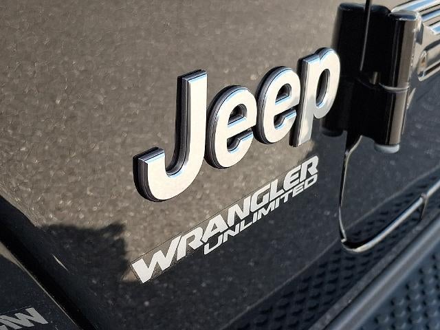 2022 Jeep Wrangler Unlimited Sahara 4x4