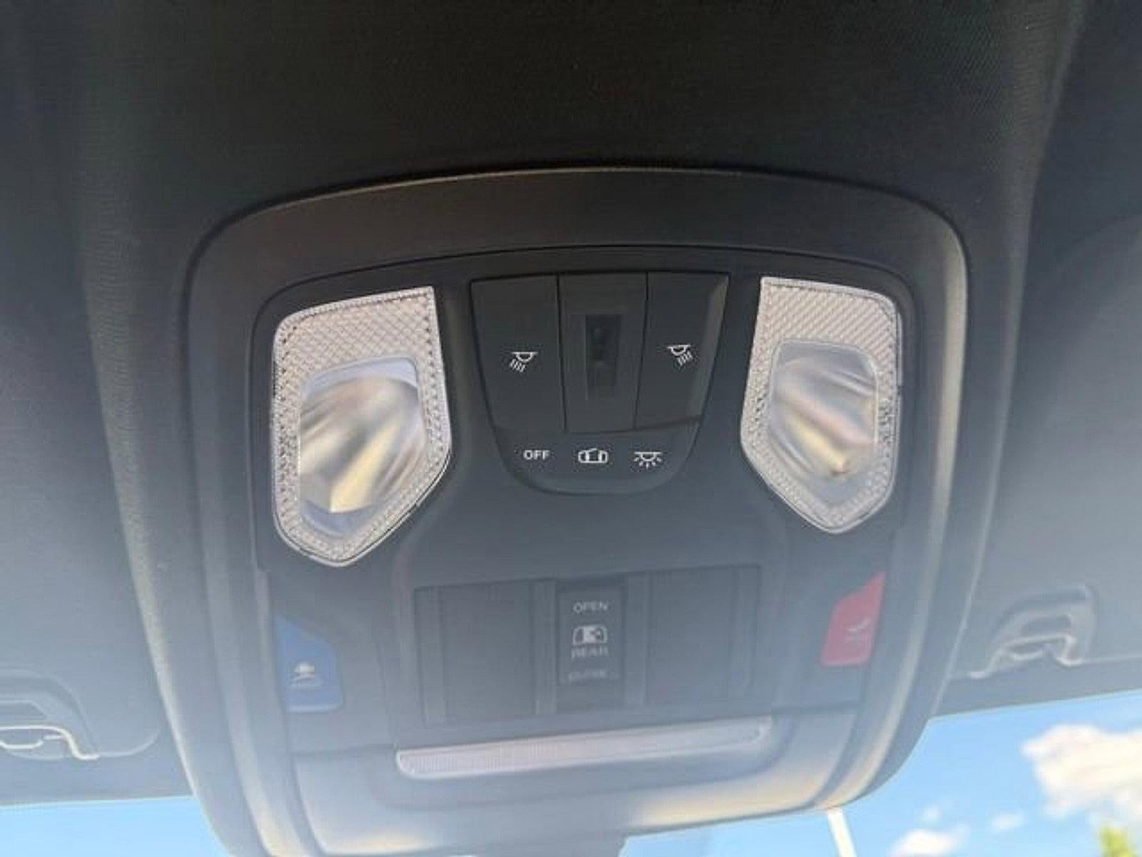 2022 RAM 1500 Big Horn 4x4 Crew Cab 5'7" Box