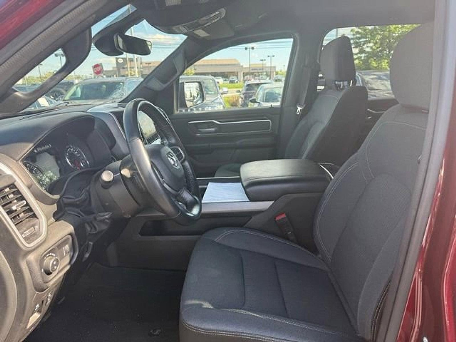 2022 RAM 1500 Big Horn 4x4 Crew Cab 5'7" Box