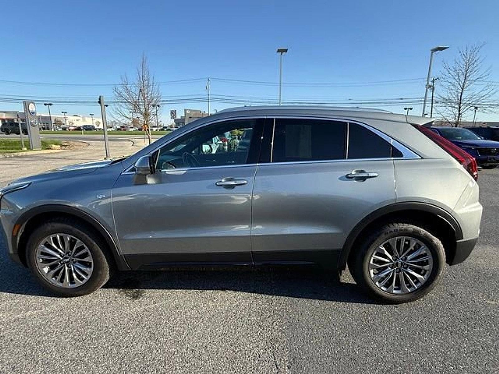 2025 Cadillac XT4 AWD 4dr Premium Luxury