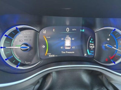 2020 Chrysler Pacifica Hybrid Red S FWD