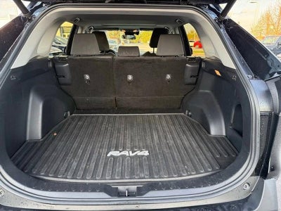 2021 Toyota RAV4 XLE AWD (Natl)