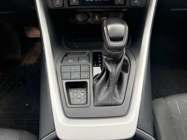 2021 Toyota RAV4 XLE AWD (Natl)