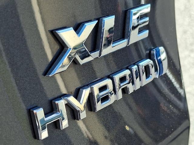 2023 Toyota RAV4 Hybrid XLE AWD (Natl)