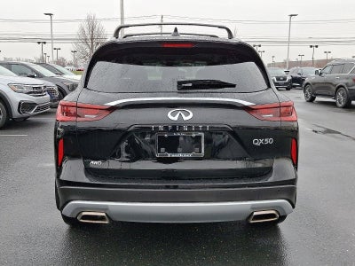 2022 INFINITI QX50 LUXE AWD