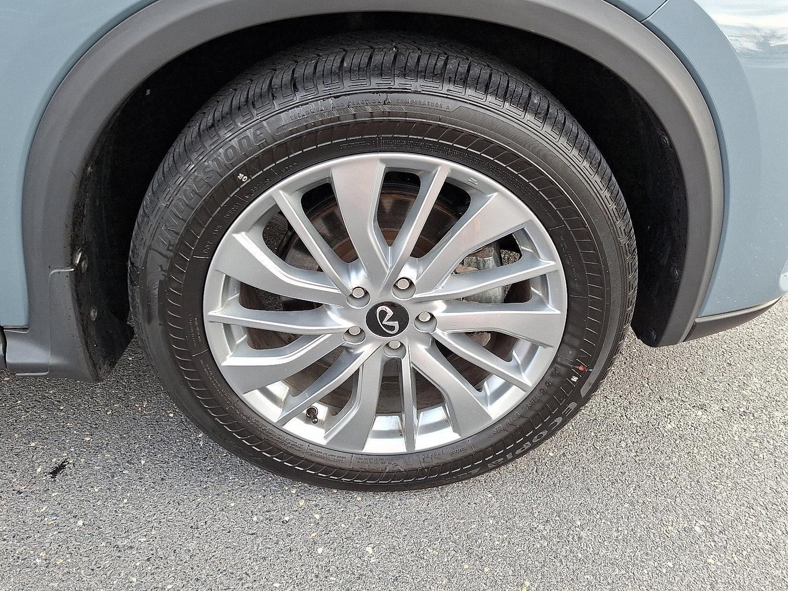 2023 INFINITI QX50 LUXE AWD