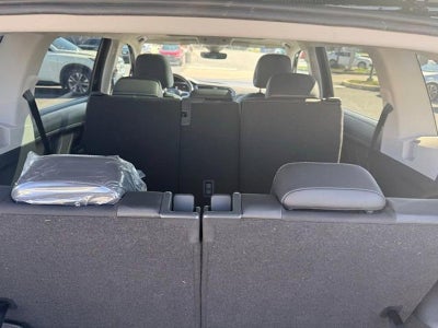 2023 Volkswagen Tiguan 2.0T SE FWD