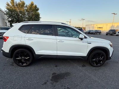 2022 Volkswagen Taos SE 4MOTION