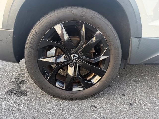 2022 Volkswagen Taos SE 4MOTION