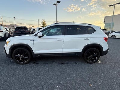 2022 Volkswagen Taos SE 4MOTION