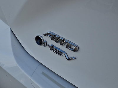 2025 Toyota Camry LE AWD (Natl)