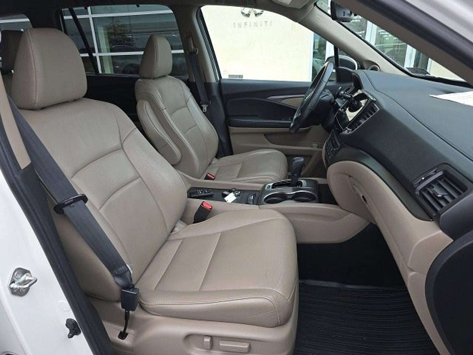 2019 Honda Pilot EX-L w/Navi & RES AWD