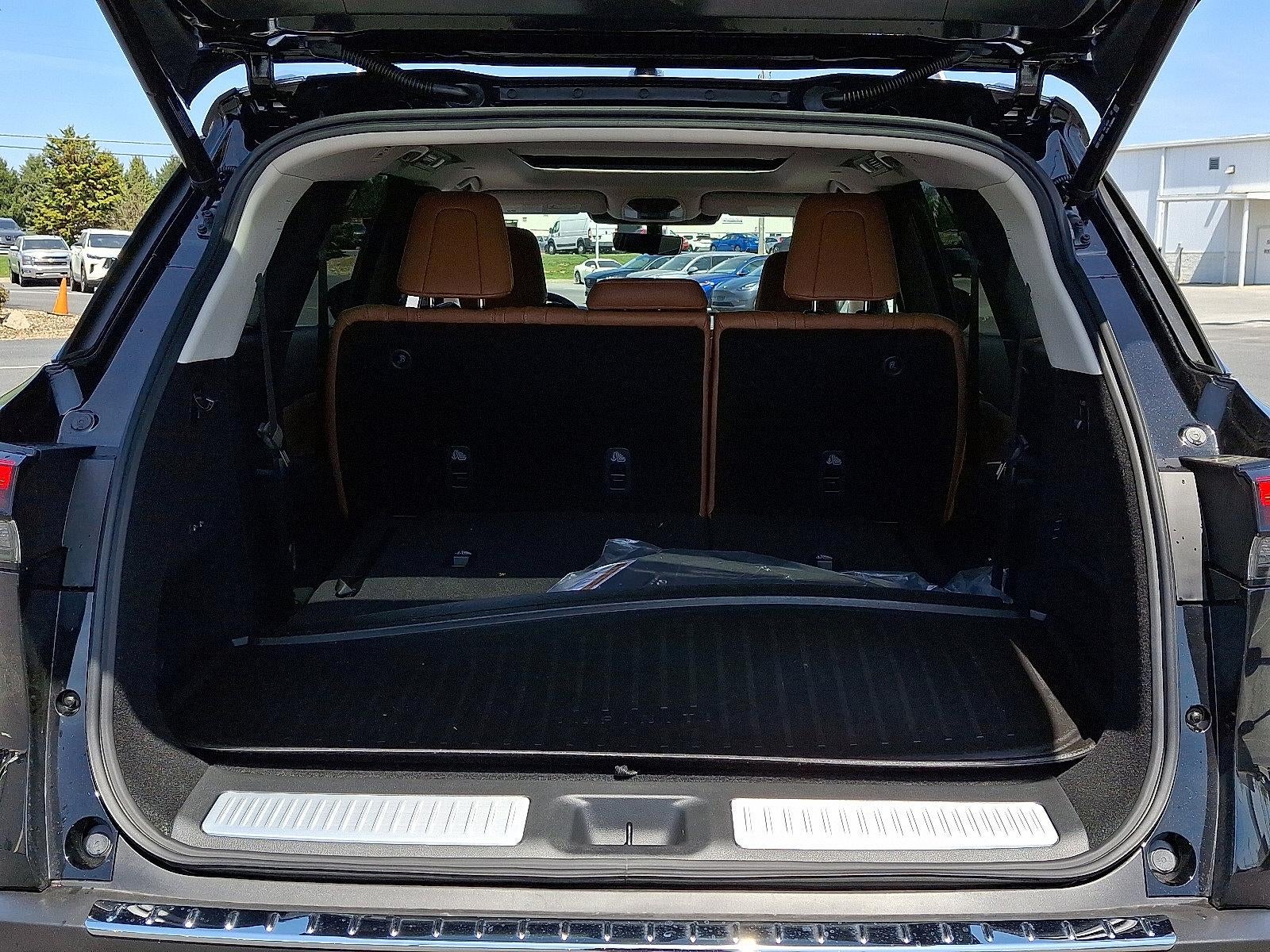 2025 INFINITI QX60 SENSORY AWD