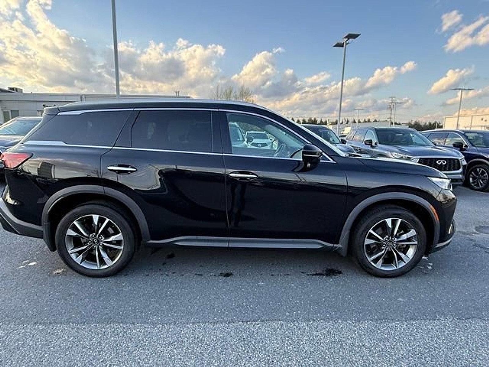 2023 INFINITI QX60 LUXE AWD