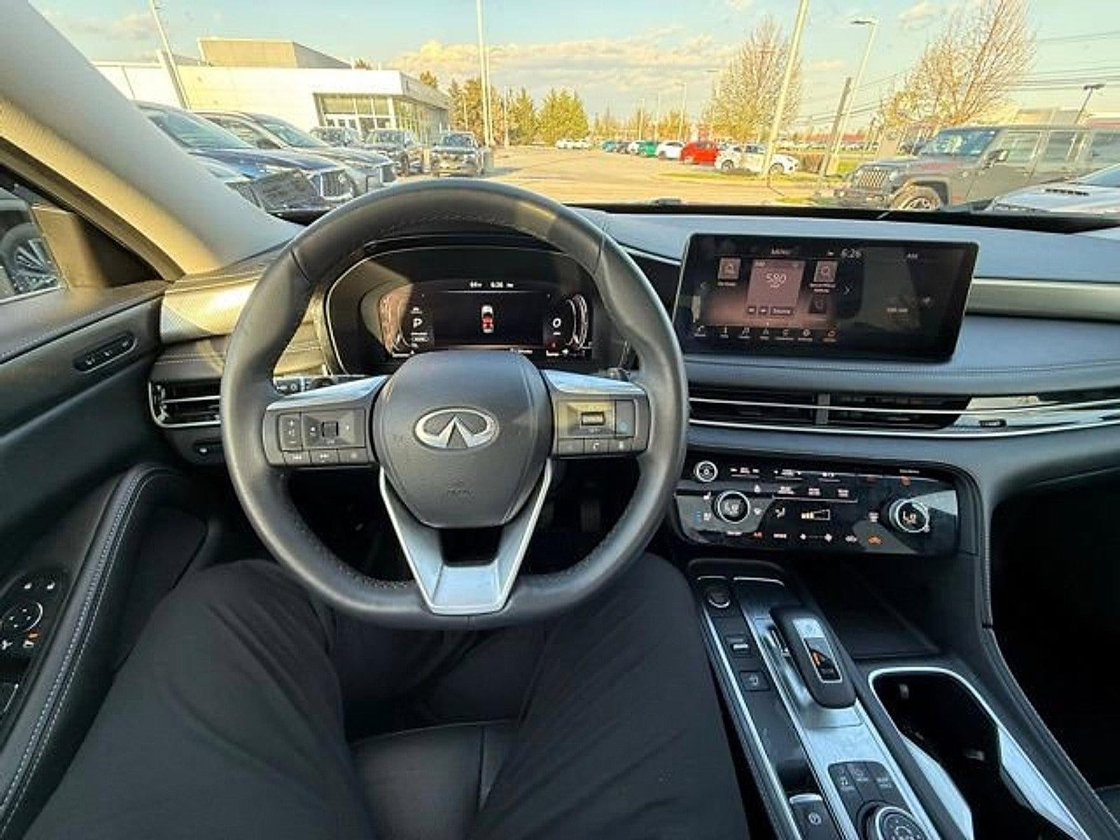 2023 INFINITI QX60 LUXE AWD