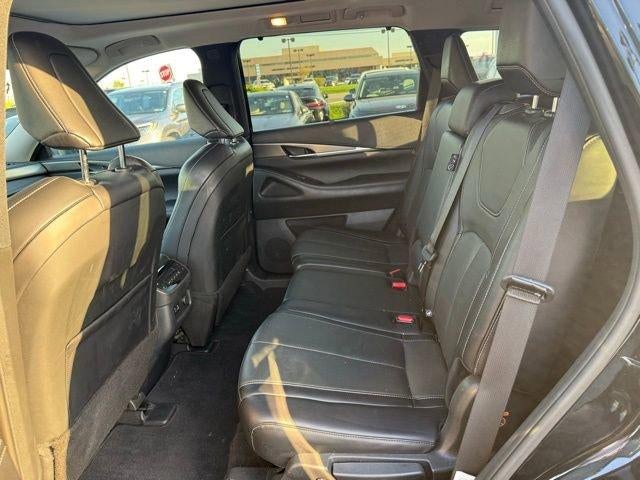 2023 INFINITI QX60 LUXE AWD