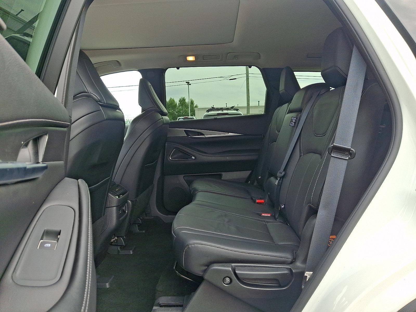 2023 INFINITI QX60 LUXE AWD