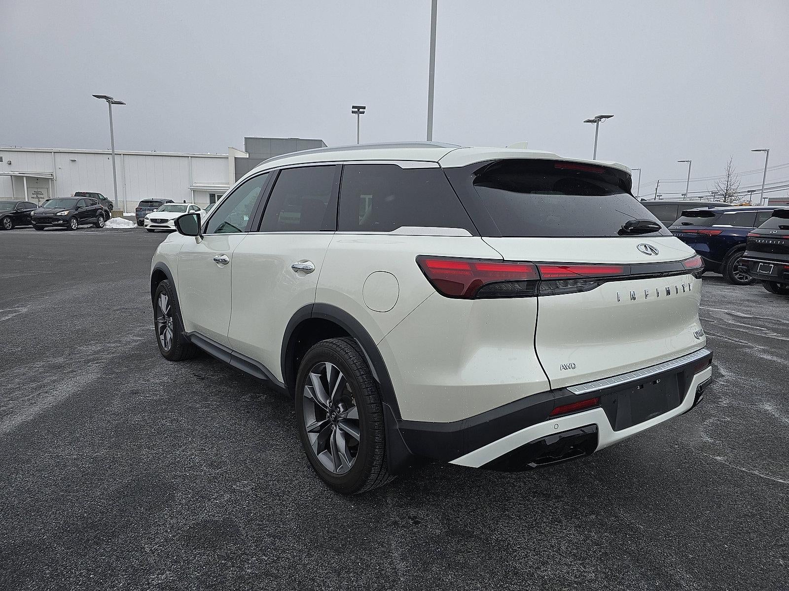 2023 INFINITI QX60 LUXE AWD