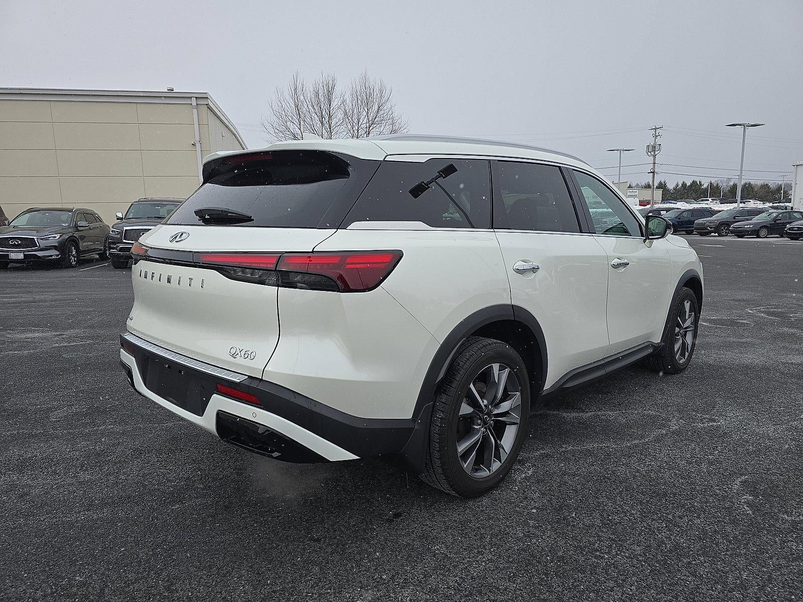 2023 INFINITI QX60 LUXE AWD