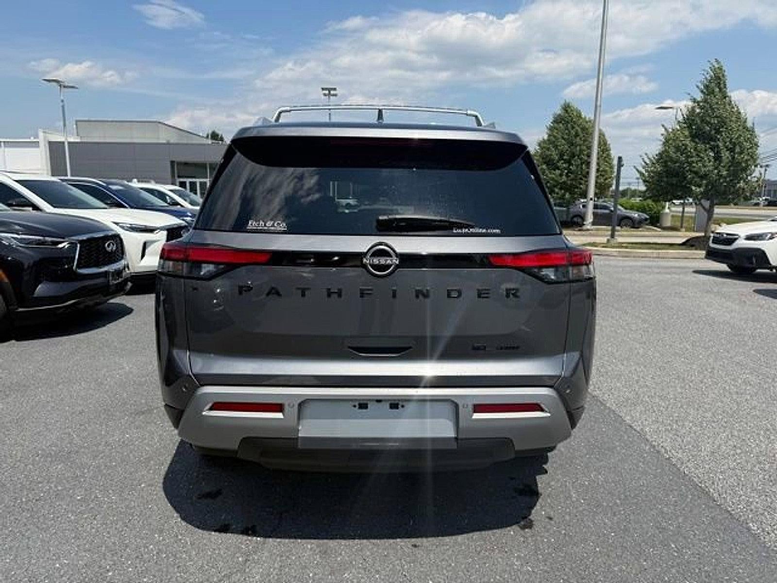 2022 Nissan Pathfinder SL 4WD