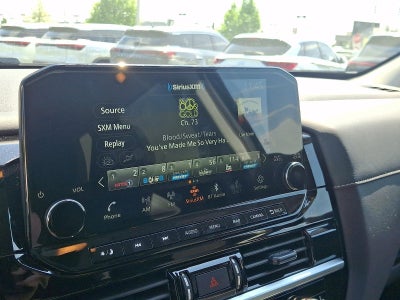 2025 Nissan Pathfinder SL 4WD