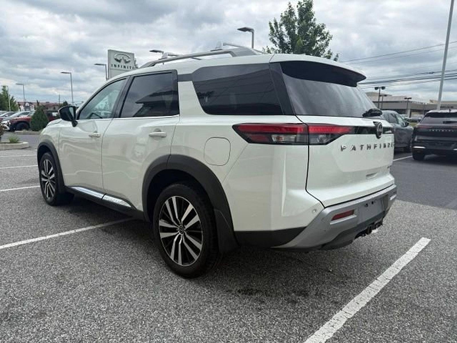 2023 Nissan Pathfinder Platinum 4WD