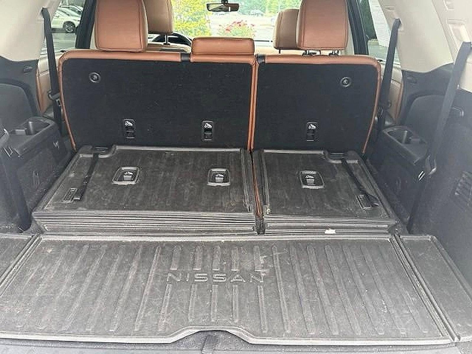 2023 Nissan Pathfinder Platinum 4WD