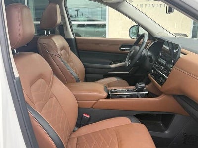 2023 Nissan Pathfinder Platinum 4WD