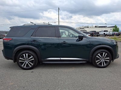 2023 Nissan Pathfinder Platinum 4WD