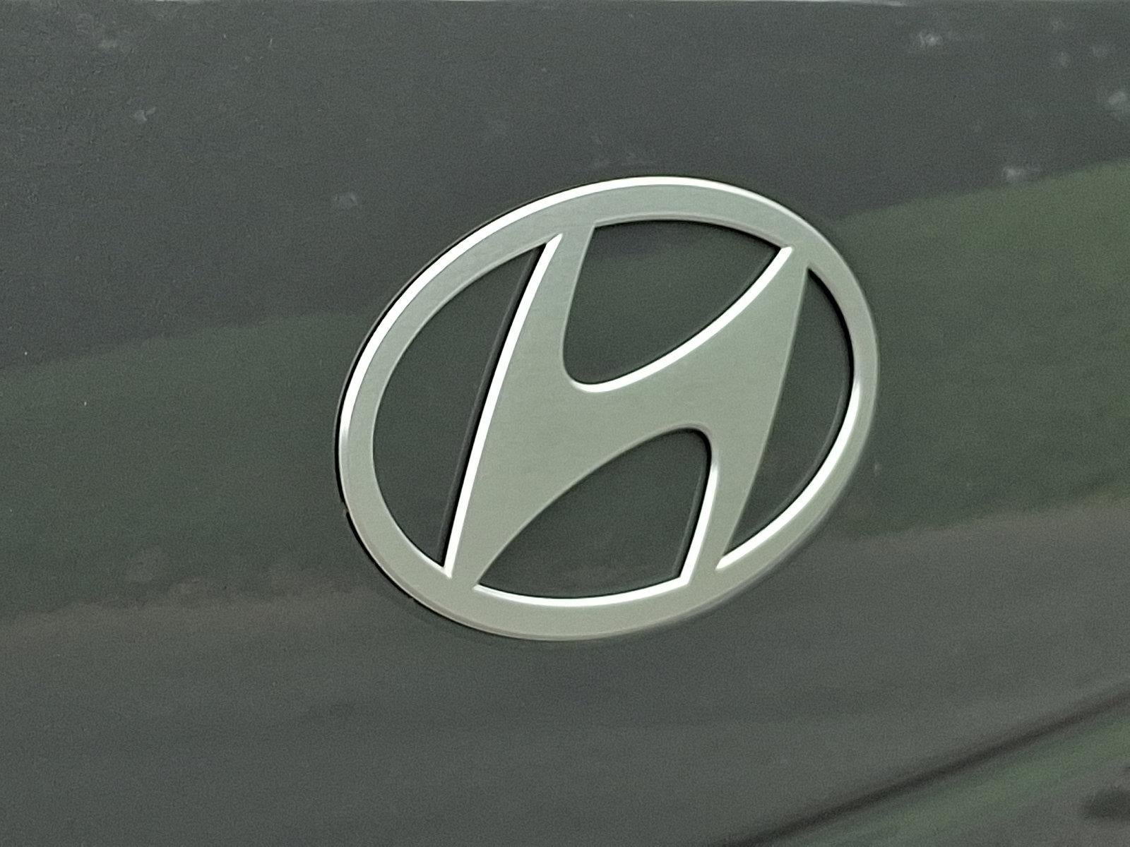 2025 Hyundai SANTA FE SE AWD