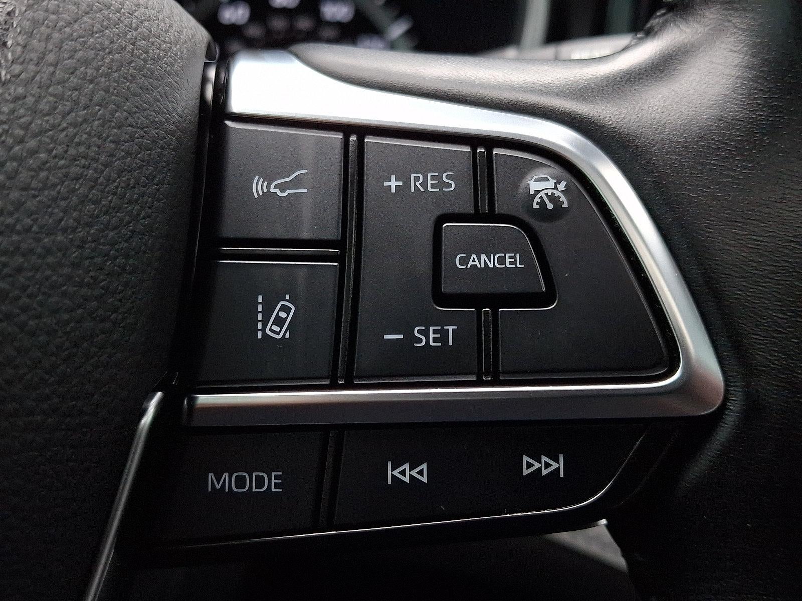 2021 Toyota Highlander XLE AWD (Natl)