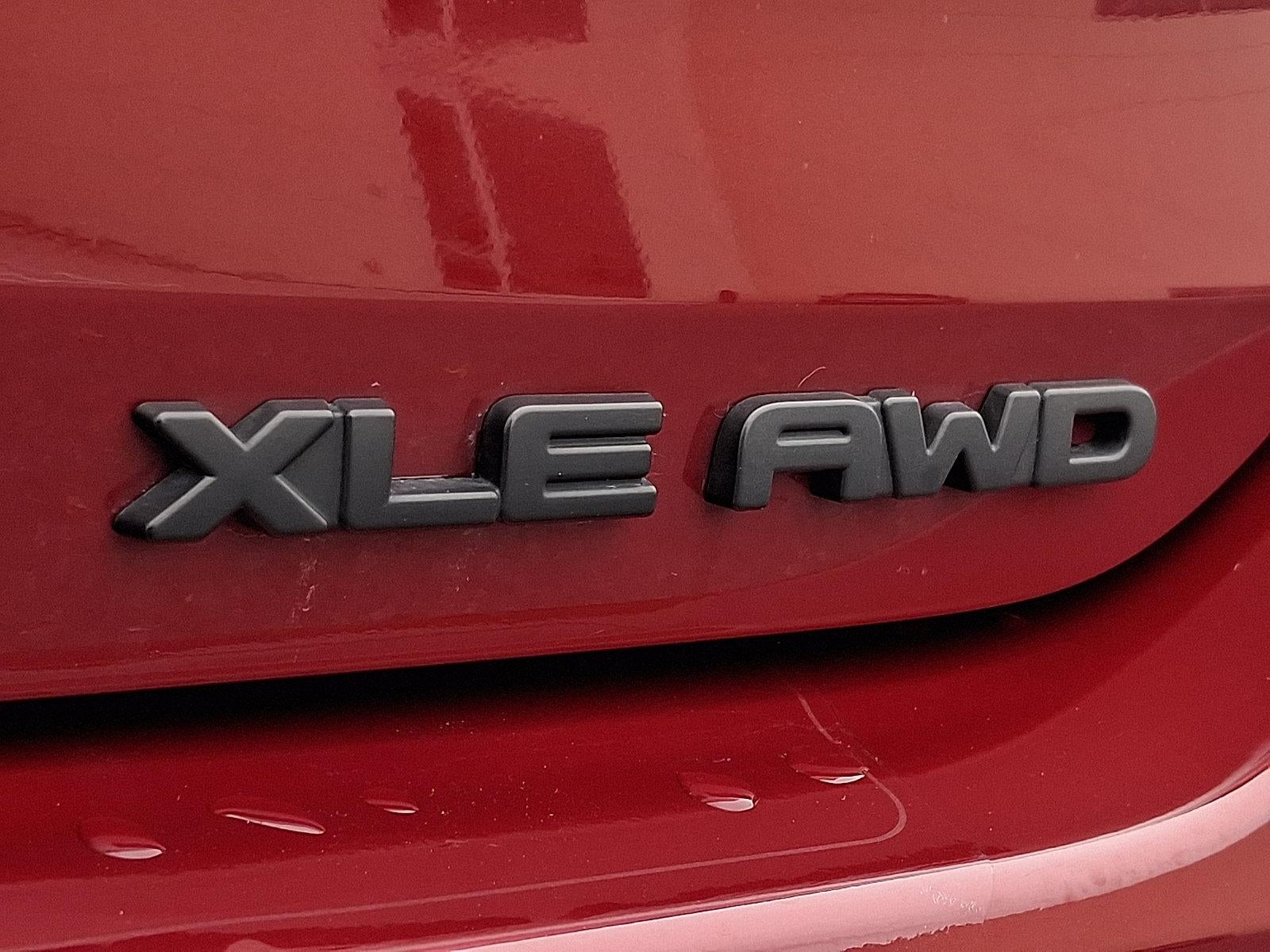 2021 Toyota Highlander XLE AWD (Natl)