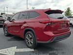 2021 Toyota Highlander XLE AWD (Natl)