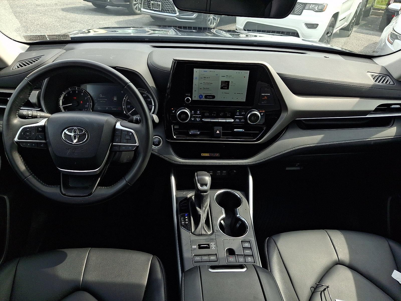 2025 Toyota Highlander XLE AWD (Natl)