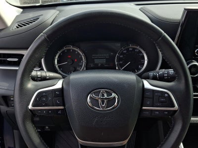 2025 Toyota Highlander XLE AWD (Natl)