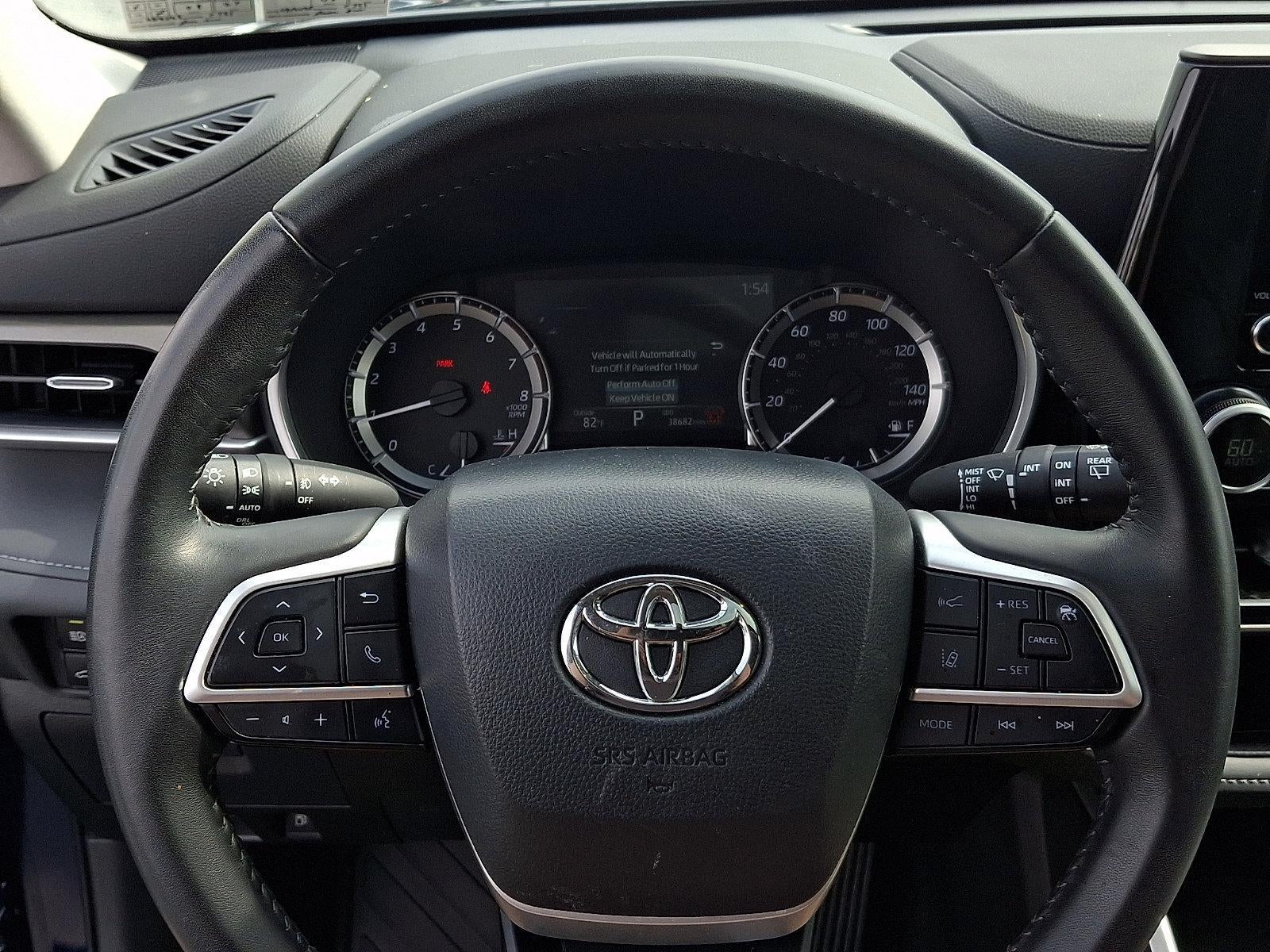 2025 Toyota Highlander XLE AWD (Natl)