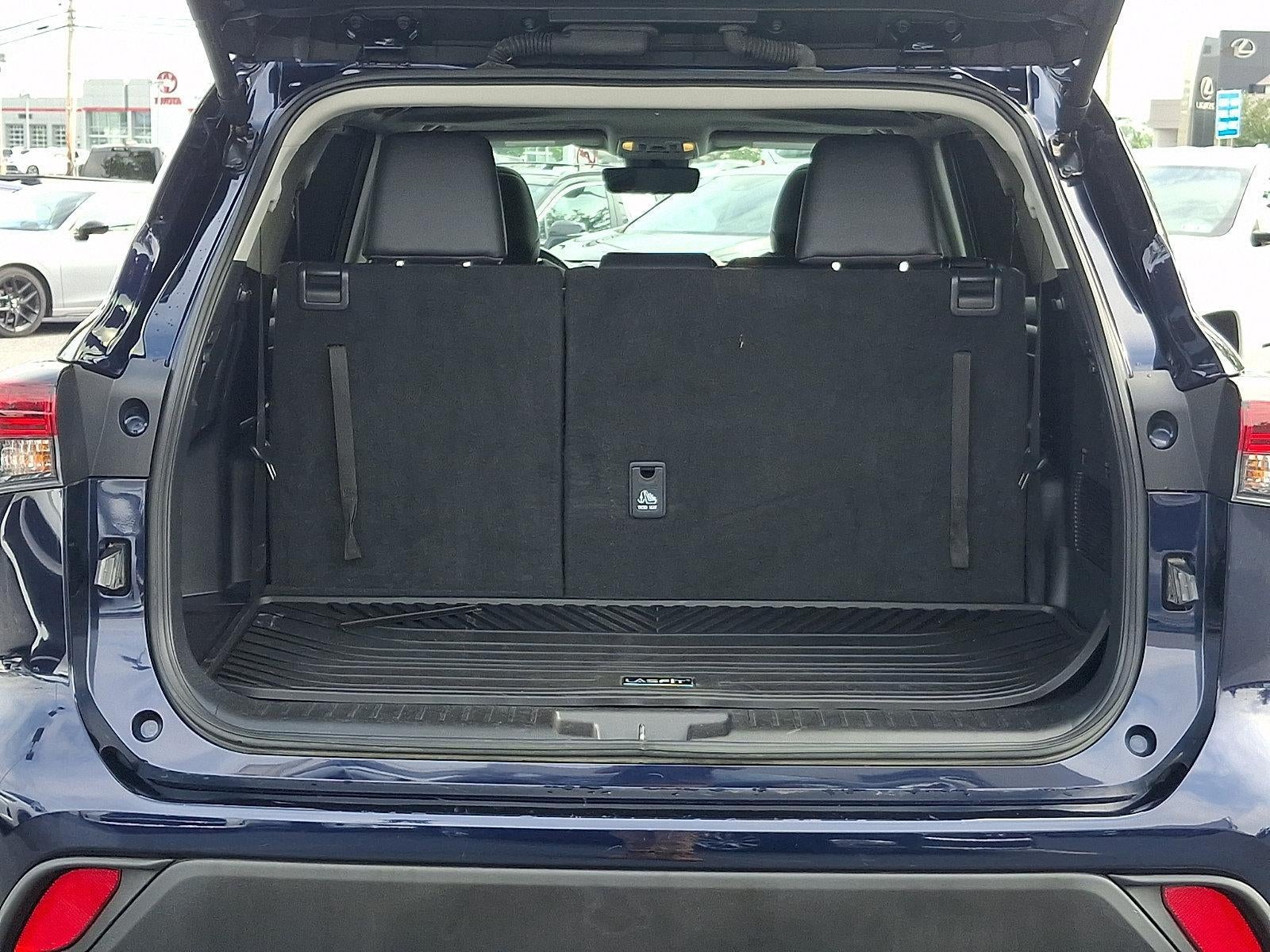2025 Toyota Highlander XLE AWD (Natl)