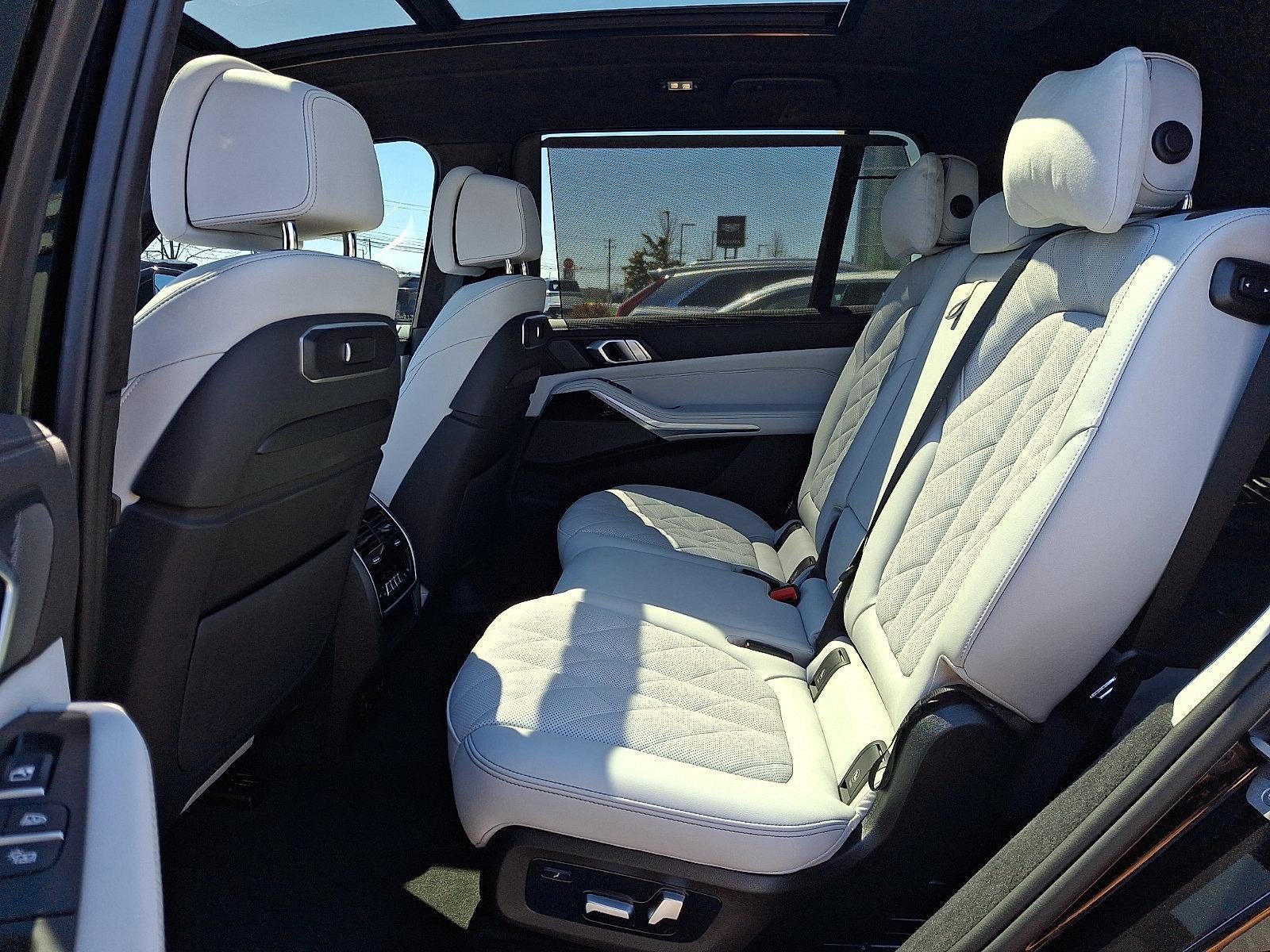 2026 BMW X7 xDrive40i Sports Activity Vehicle