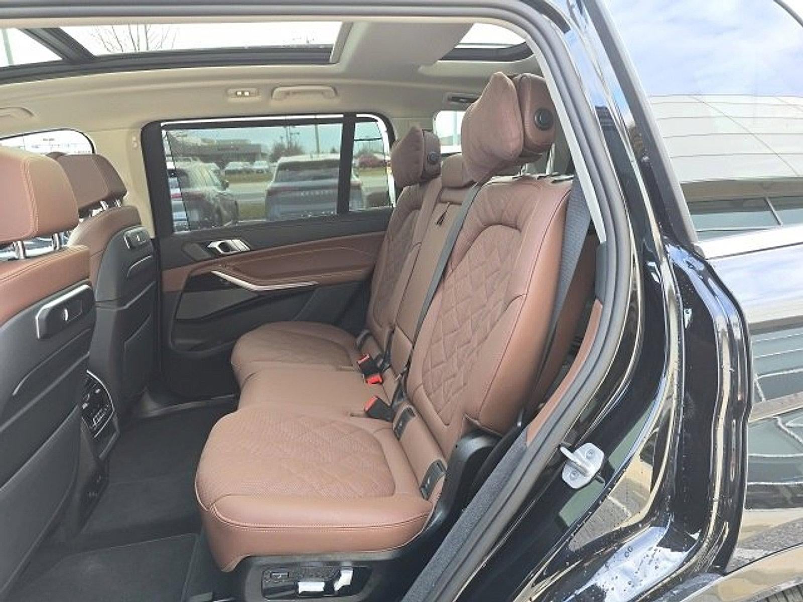 2026 BMW X7 xDrive40i Sports Activity Vehicle