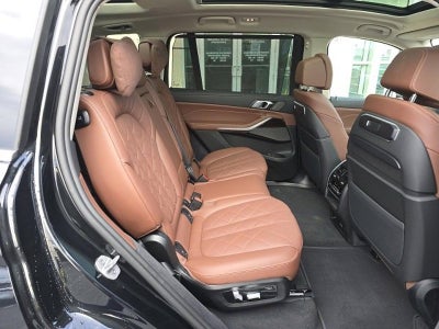 2026 BMW X7 xDrive40i Sports Activity Vehicle