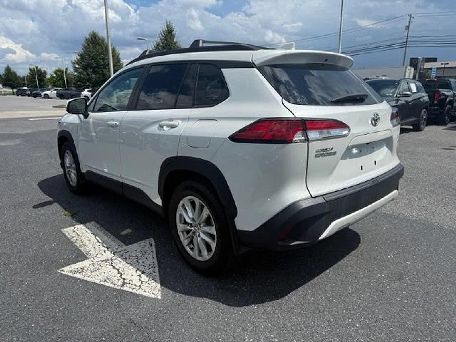 2023 Toyota Corolla Cross LE 4WD (Natl)