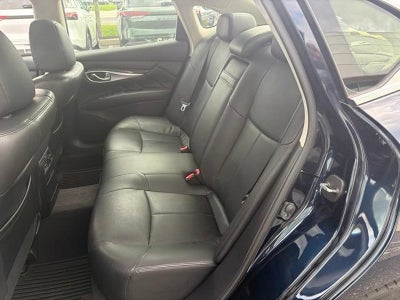 2015 INFINITI Q70 3.7 AWD