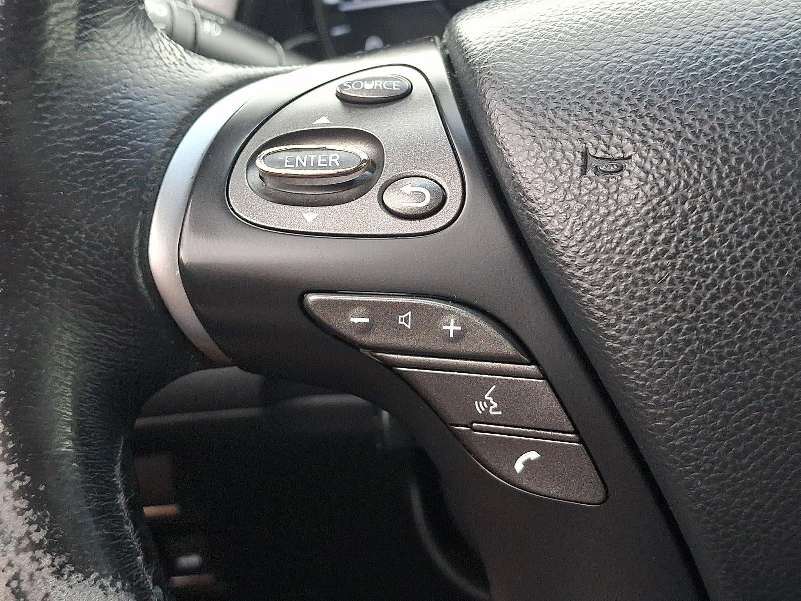 2015 INFINITI Q70 3.7 AWD
