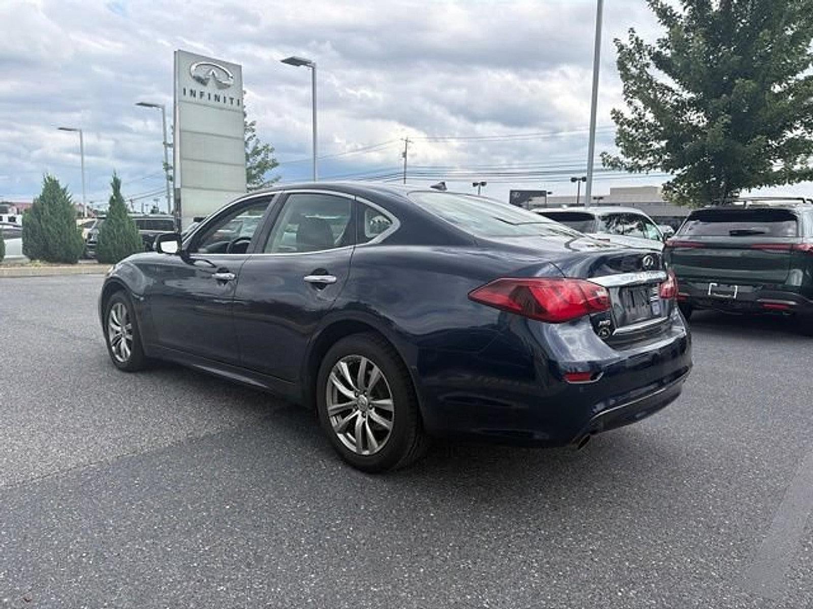 2015 INFINITI Q70 3.7 AWD