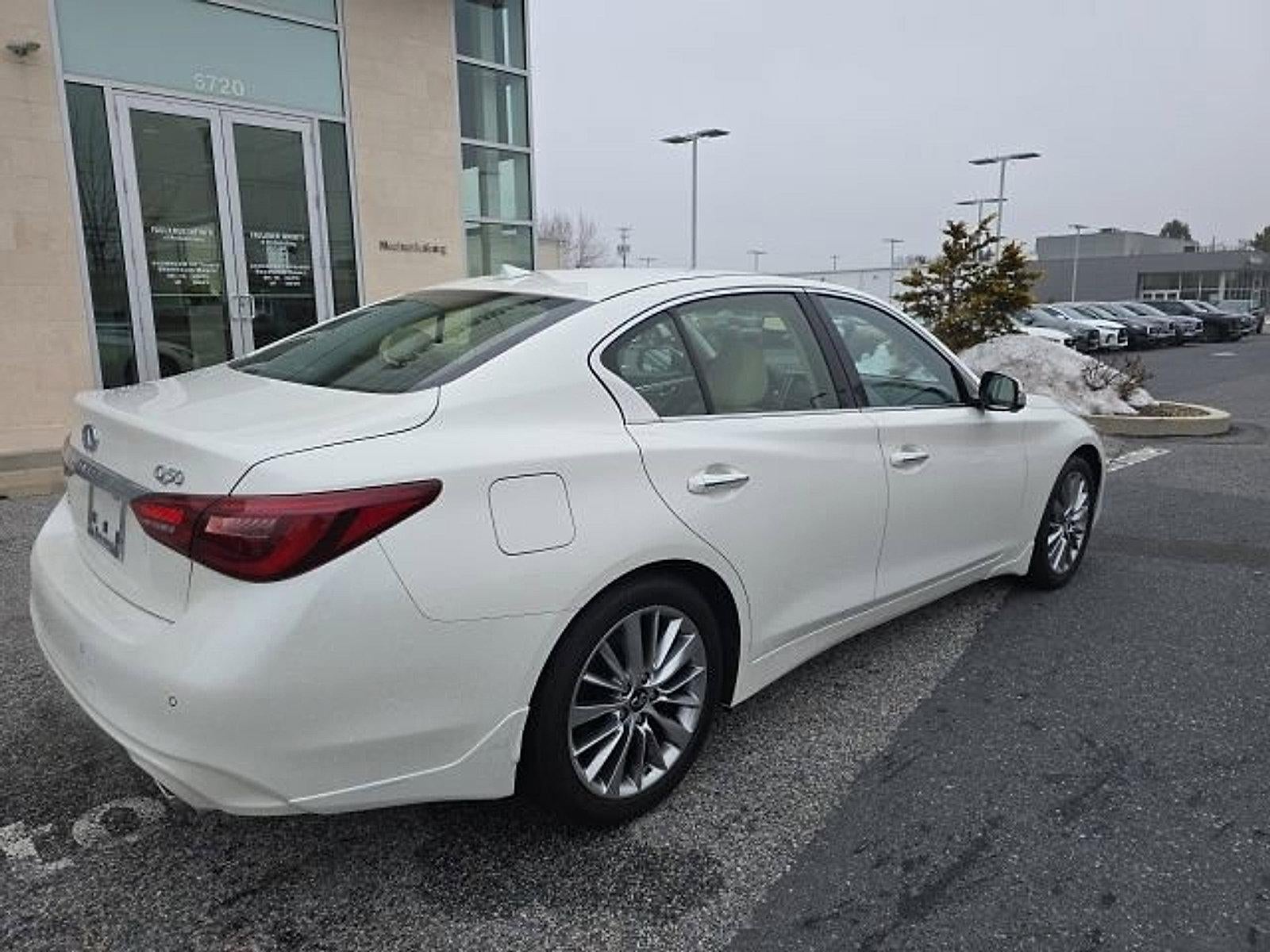 2022 INFINITI Q50 LUXE AWD