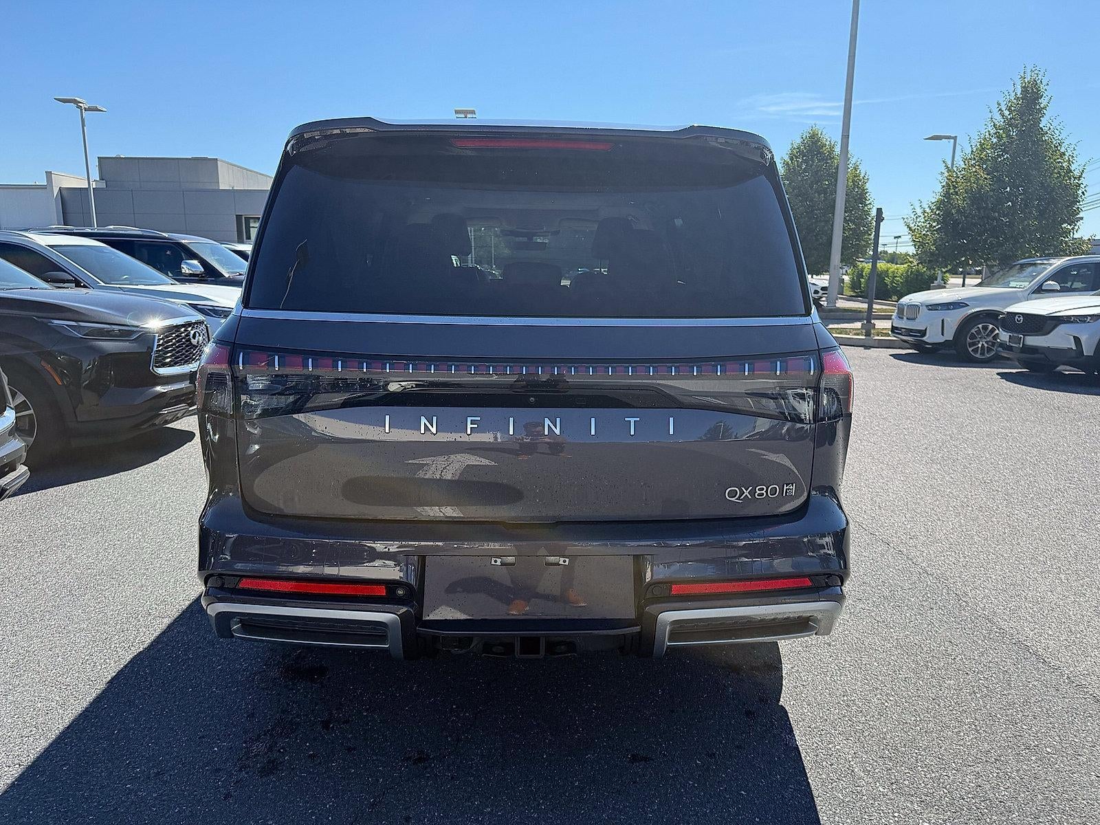2025 INFINITI QX80 LUXE AWD