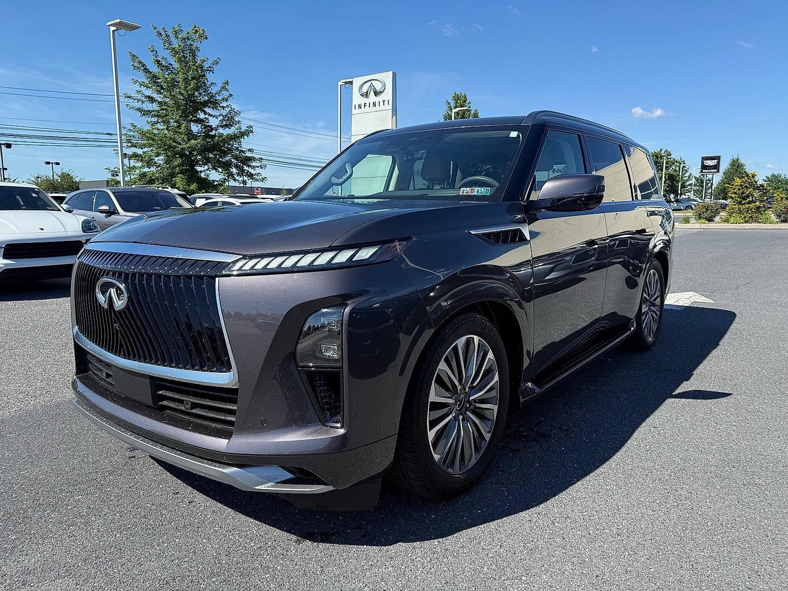 2025 INFINITI QX80 LUXE AWD