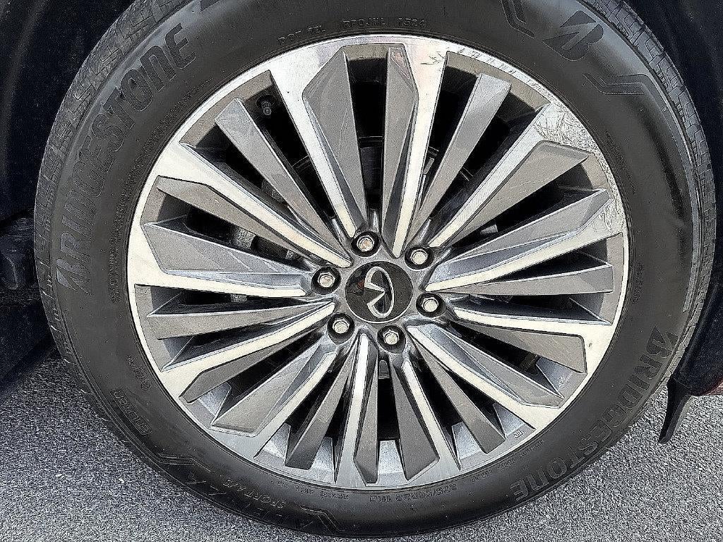 2025 INFINITI QX80 SENSORY AWD