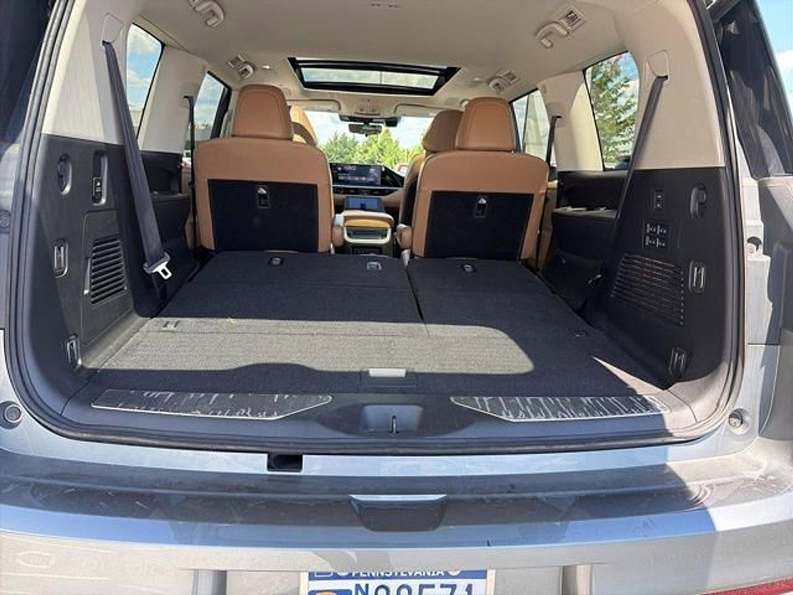 2025 INFINITI QX80 SENSORY AWD