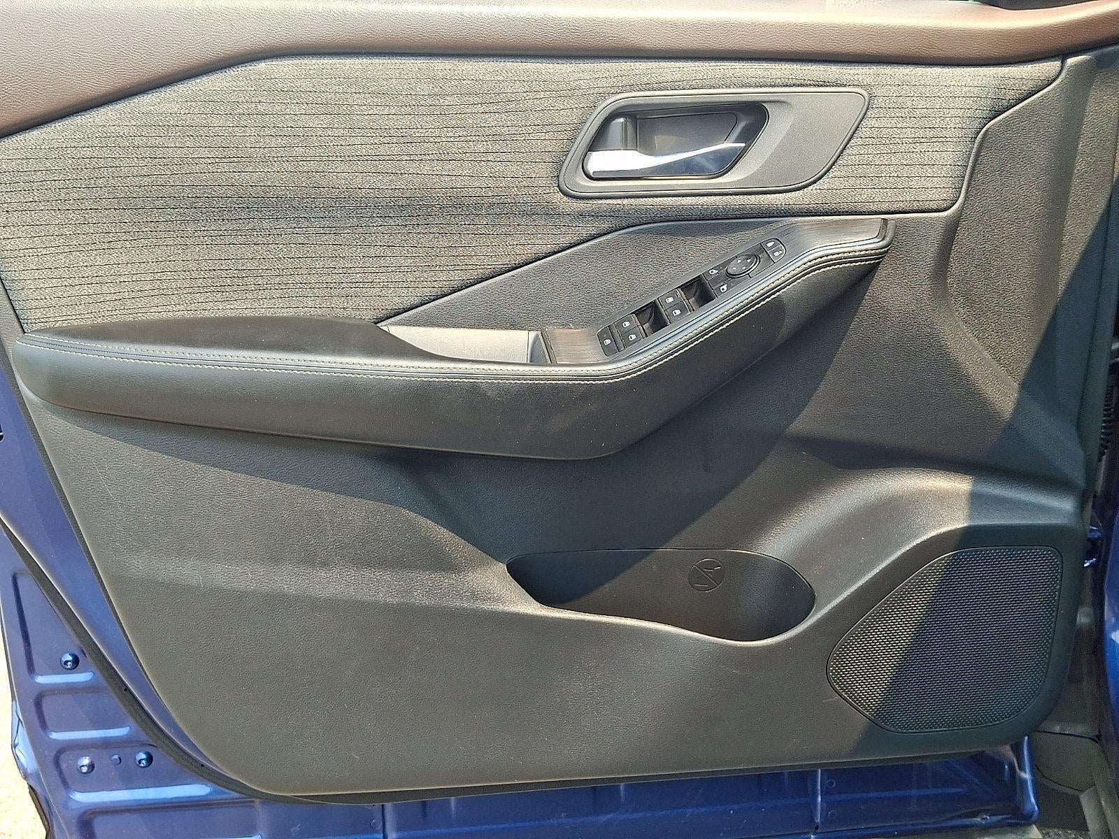 2023 Nissan Rogue AWD SV